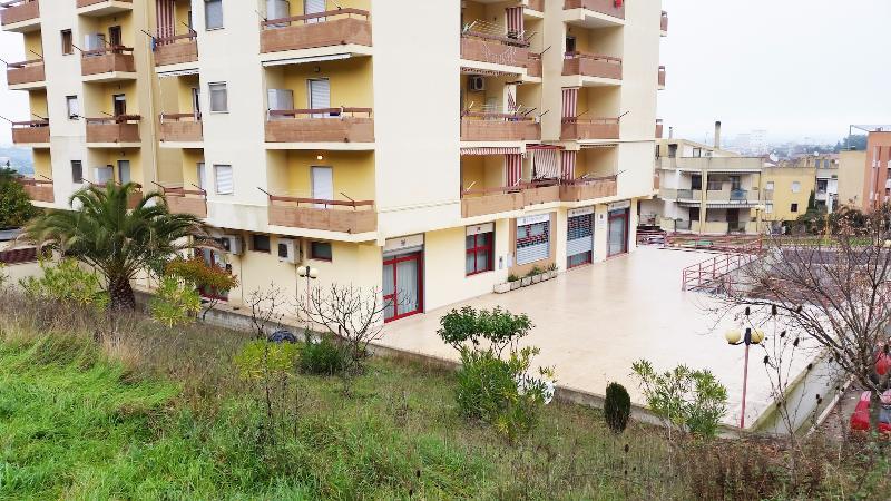 דירות מטרה Casa Vacanze La Rocca מראה חיצוני תמונה